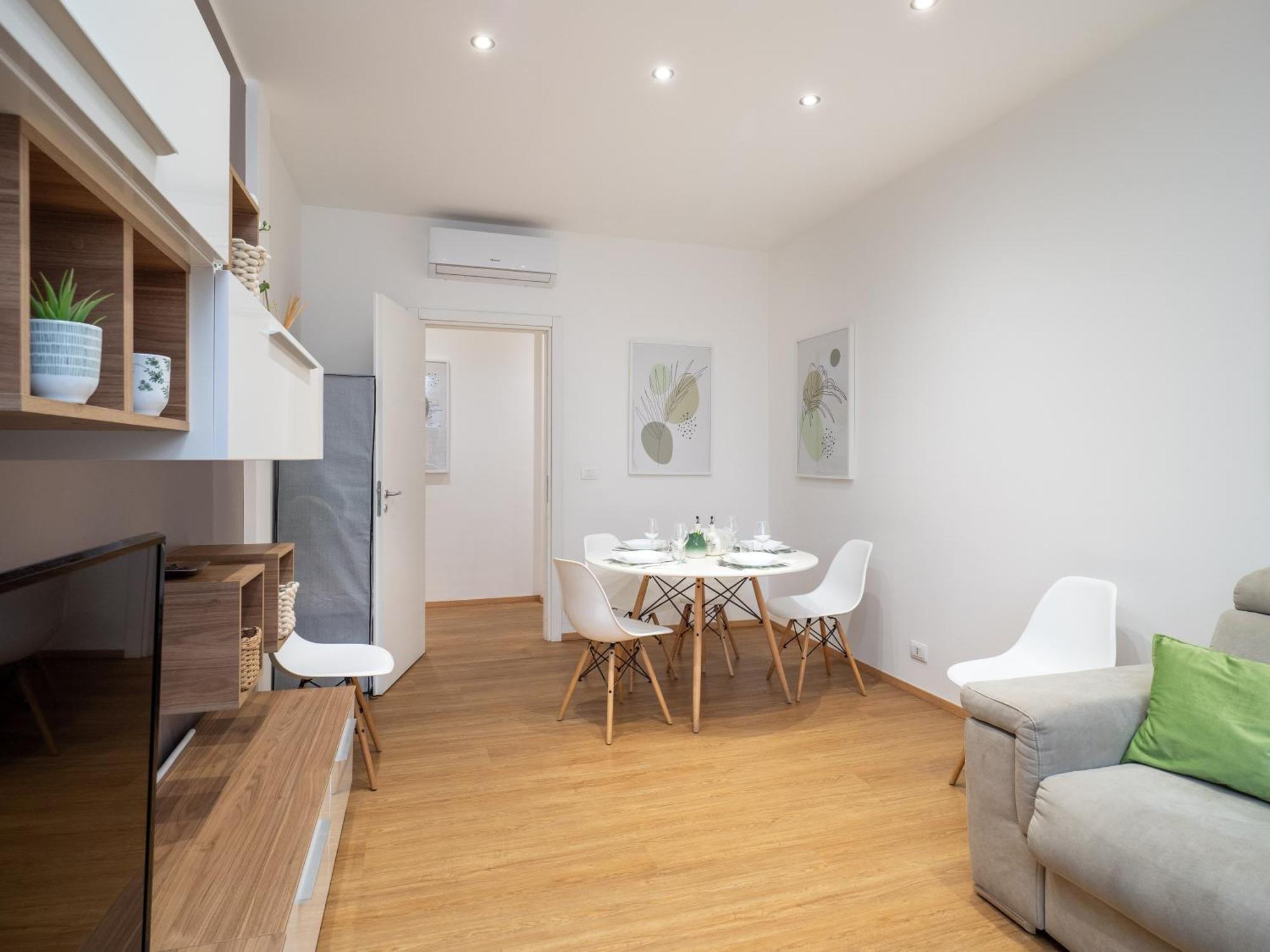 Milano 5 Guests - Modern Apt With Balcony Eksteriør bilde